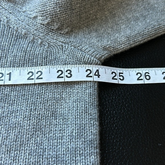 Reformation Cashmere Garrett Cropped Gray Turtleneck Sweater Sz XL NEW - Picture 15 of 16
